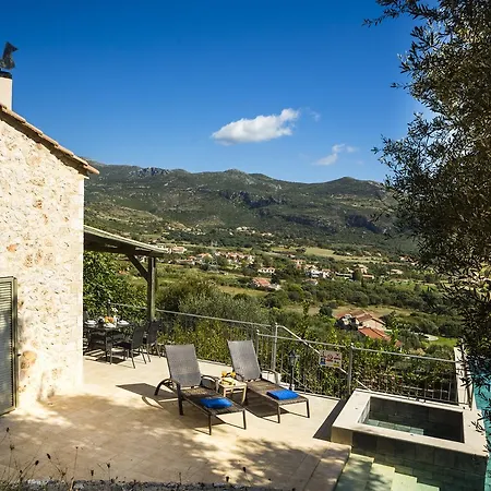 Unique Kefalonia Bay View Villa *